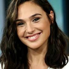 There are incredible models available in every color and every face shape. 30 Short Hairstyles For Thick Hair 2017 Women S Haircuts For Short Thick Hair