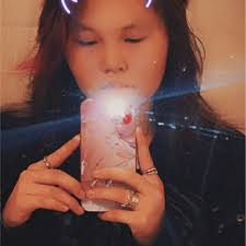 Crystal Rufus's Instagram, Twitter & Facebook