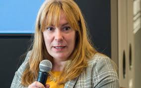 Cuando una empresa se establece en València tiene dos retos