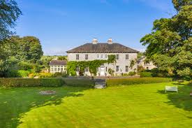 Irish cottage am meer zu verkaufen. Irland Luxusimmobilien Und Immobilien Zum Verkauf Christie S International Real Estate