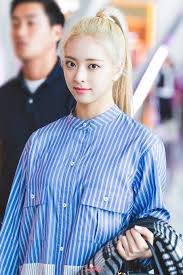 Striped Blue White Shirt Yuna Itzy K Fashion At Fashionchingu In 2020 Itzy Blue And White Shirt Fashion
