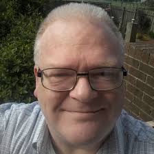 Anyone going to the Paris convention, 14-15 Sep? Happy to meet up with some  swaps if so.