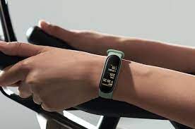 Harga termurah xiaomi mi smart band 6 yaitu rp 639.000 di tokopedia. Resmi Meluncur Ini Fakta Menarik Smartband Xiaomi Mi Band 6 Semua Halaman Info Komputer