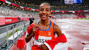 Disaster nearly struck for sifan hassan of the netherlands in sunday's heat in the women's 1,500 meter. Kgialsjxlfcsm