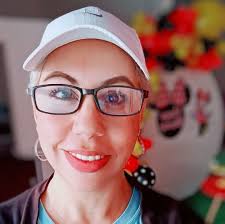 Ana Kari On Line updated her cover photo.