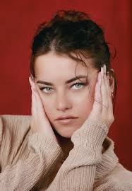 Hi, looking to collaborate with models