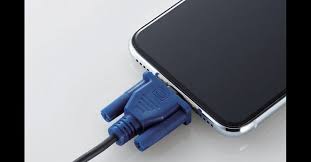 來一條 牛頭對馬嘴 的lightning保護套elecom vga保護套台灣開賣 狗 貓 外星人 等 比較特別的是 反串 系列 偽裝成經典的電腦插頭 有黑 白電源線 音源線及d sub 路上看到