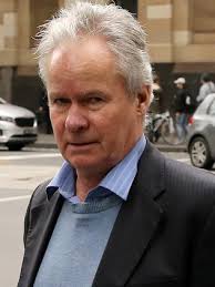 Conmen jailed for Whiteley fakes