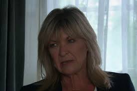 Hollywood star leaves commuters in awe with surprise train station  performance