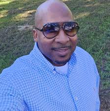 May I have yall attention please ! Can yall please help me wish this  handsome young guy a happy 14th birthday..... Daddy loves u Raymond 3rd  😍😍😍😍