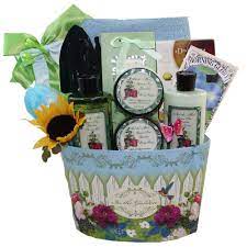 Best Gardening Gifts For Moms Or Grandma Diy Mothers Day Gifts Birthday Gifts For Grandma Gardening Gifts For Mom