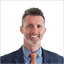 Gordon Hoeft's Instagram, Twitter & Facebook