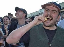 Alex Bigham's Instagram, Twitter & Facebook