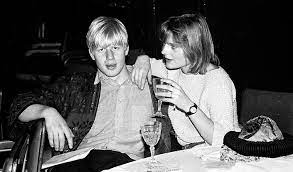 В детстве борис страдал глухотой. Boris Dzhonson Boris Johnson Biografiya Foto Lichnaya Zhizn Proishozhdenie 2021