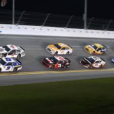 Bios, statistics, race results videos, news, photo galleries, car, team, shop gear, date of birth, rookie year. Chase Elliott Switches To Car Number With Strong Family Ties Sbnation Com