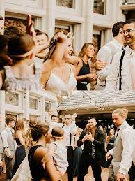 The Inn At Irwin Gardens Wedding In Columbus Indiana Columbus Wedding Venues Wedding Inspiration Summer Arizona Wedding Photographer