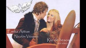 Antes de que telefe emita el primer capítulo de casi ángeles, sus protagonistas emilia attias y nicolás vázquez realizaron un vivo que movilizó a todos los fans de la tira juvenil. Emilia Attias Y Nicolas Vazquez Rio De Besos En Vivo Youtube