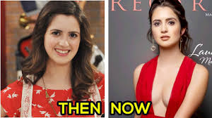 Austin moon, an extroverted musician and singer, partners with ally dawson, an introverted songwriter, to create music together. Austin Ally Cast Than And Now 2021 Than And Now Youtube