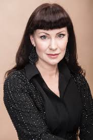 Однако оказалось, что настоящая свадьба состоялась раньше. Nonna Grishaeva Vstretitsya V Peterburge S Volonterami Dobroe Delo Novosti Sankt Peterburga Fontanka Ru