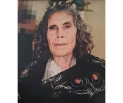 Elia Navarro's Instagram, Twitter & Facebook