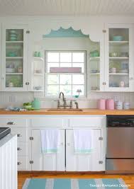 30 Inspiring White Kitchens With Delicate Details Shabby Chic Kitchen Decor Chic Kitchen Shabby Chic Kitchen
