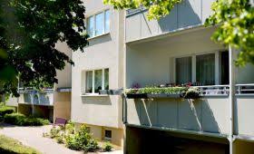 Der durchschnittliche mietpreis beträgt 4,08 €/m². 4 Zimmer Wohnung Mieten In Neubrandenburg Oststadt Immonet