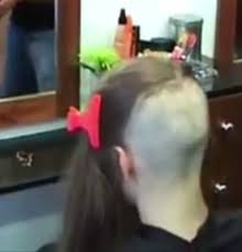 #dutt #frisur #longbob einfacher schöner dutt für kurze bis lange haare / messy bun hair tutorial. Kann Man So Einen Undercut Noch Verstecken Haare Haare Abrasieren