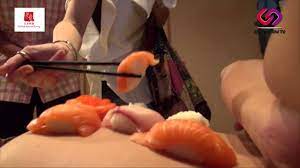 靚人靚Show】- 何紫綸Ann Ho被騙玩『重口味人體壽司』下集Free bodily Japan sushi - YouTube