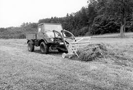 Unimog Raking Unimog Mercedes Benz Unimog Mercedes Unimog