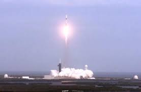Lempar roket merupakan modifikasi dari lempar lembing. Video Detik Detik Roket Falcon 9 Meledak Di Udara Kru Berhasil Selamat Hitekno Com