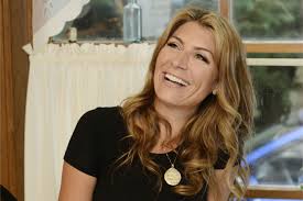 Genevieve Gorder Trading Spaces Interview Design Tips Wedding | Apartment  Therapy