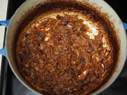 Caramelized onions in a cool, tangy creamy base and savory spices. French Onion Soup Soupe A L Oignon Gratinee Recipe