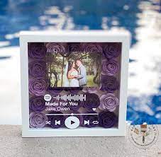 Spotify Glass Sign Flower Shadow Box Wedding Photo Wedding Song Player Gift For Bride Spotify Glass Plaque Valentines Day Gift In 2021 Flower Shadow Box Wedding Shadow Box Shadow Box Gifts