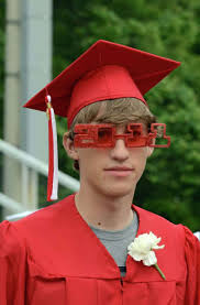 Class of 2011 says goodbye to New Canaan High School and Pavia