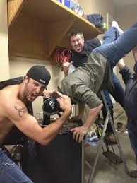 Inspired by his outdoor upbringing, luke bryan's 32 bridge is sold. Luke Bryan On Twitter Stand 4 Http T Co Ztvx75vn