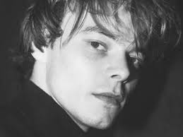 Você Conhece O Charlie Heaton?