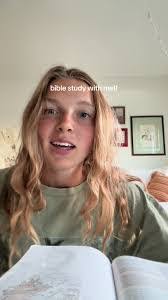 Tracy Nitschke's Instagram, Twitter & Facebook