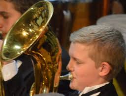 Opening stanza in trio of MLPS Holiday Concerts