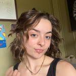 Darlene Sisk's Instagram, Twitter & Facebook