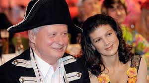 D ie linke stellt sich hinter sahra wagenknecht. Karneval Wenn Politiker So Richtig Narrisch Werden Bilder Fotos Welt