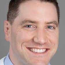 Robin Weems's Instagram, Twitter & Facebook