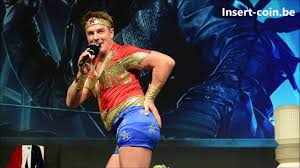 FACTS Pride Story : John Barrowman soutient un cosplayer dévoilé