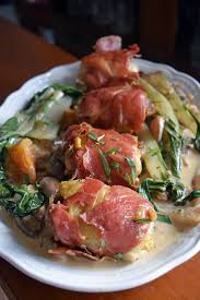 Ballotines De Poulet Et Abricots Sauce Aux Champignons Et Estragon Sauce Aux Champignons Poulet Plats Cuisines