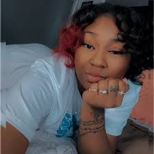 Wilmarie Rivera's Instagram, Twitter & Facebook