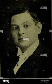 Daisy Roan's Instagram, Twitter & Facebook