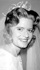 Jenny Polley's Instagram, Twitter & Facebook