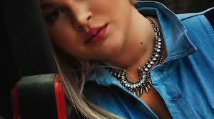 Singer Royse premieres new single inspired by body positivity and female  empowerment