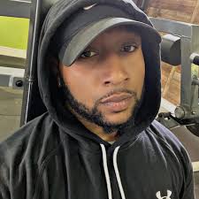 MEET "HASANI": This 3-year-old male lion just made his debut at the Houston  Zoo! Hasani weighs 400 pounds and joins three lionesses in the the lion  habitat. 🦁❤️ bit.ly/2Bd8hLP