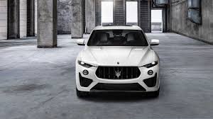 The fastest maserati suv, with a v8 engine and the best technology, to reach the highest speed. Maserati Levante Trofeo 2021 Motor1 Com Bilder
