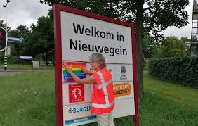 Flaga holandi ceny ofert już od 9,20 zł ✅ zobacz najlepsze produkty z wielu sklepów, przeczytaj opinie, zadaj pytanie. Holandia Radna Zakryla Nazwe Pulawy Teczowa Flaga Zerwano Wspolprace Przez Strefy Anty Lgbt Wiadomosci Ze Swiata Gazeta Pl